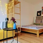 Mit Balkon In Hannover-ahlem Ганновер