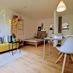 Mit Balkon In Hannover-ahlem Ганновер