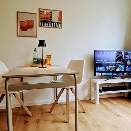 Mit Balkon In Hannover-ahlem * Hanóver