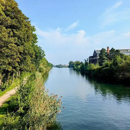 Mit Balkon In Hannover-ahlem Hanóver